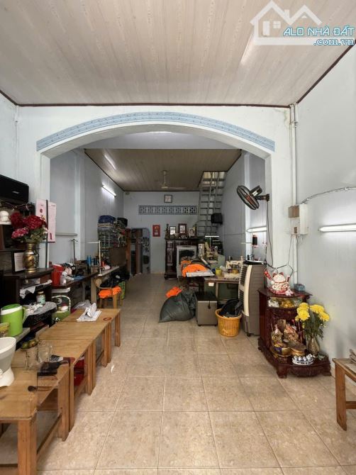 Bán nhà Nguyễn Sơn, Tân Phú, ngang 4x15m~60m2. Giá chào: 3.9 tỷ (đã giảm 500tr, còn