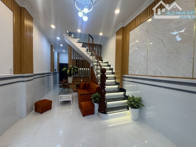NHÀ ĐẸP LUNG LINH P5, Q8 - 3.4X8.5M - CHỈ 4.5 TỶ - 10