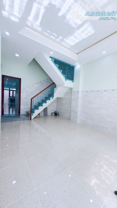 MẶT TIỀN HẼM BỰ - DT KHỦNG TRONG  TẦM GIÁ - 77M2 SỬ DỤNG GẦN 250M2  🌃MÔ TẢ :  -BÁN NHÀ MỚ - 10