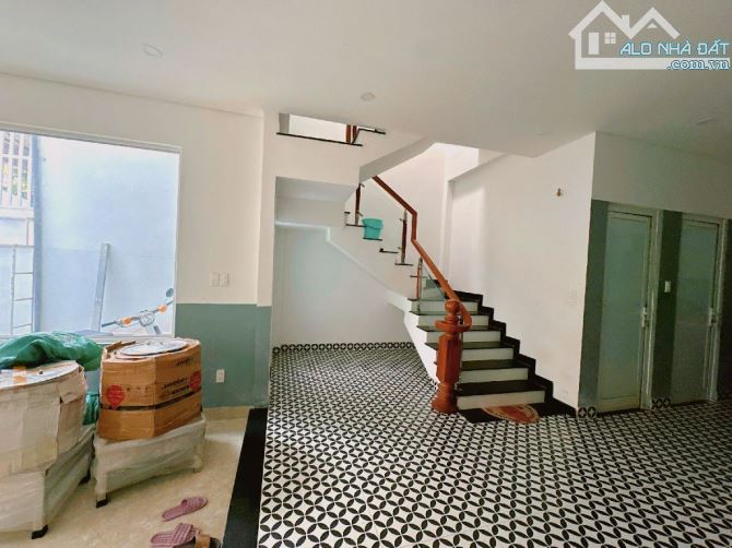 🎉🎉NHÀ 2 TẦNG CỨNG CÁP BỀ NGANG GẦN 6M, KIỆT 3M CÁCH ĐƯỜNG CHÍNH TẦM 50M - KHÁCH MUA VỀ T - 10