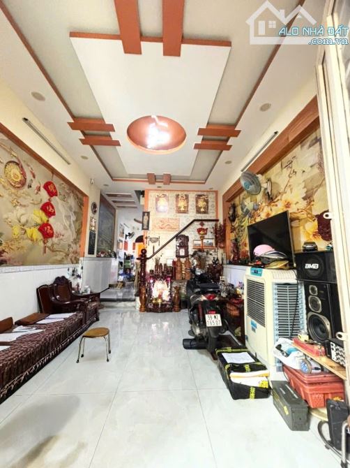 👉 BÁN NHÀ BÌNH TÂN ĐẸP KHU PHÂN LÔ 4 TẦNG KIÊN CỐ HẺM 8M XE HƠI NGỦ NHÀ CHỈ 6.xT - 10