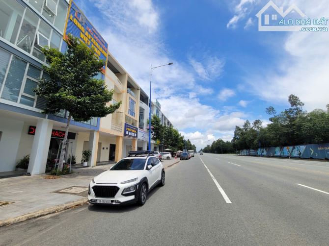 Nhà Phố Lô Góc 4Tầng Thang Máy MT Lê Lợi Sát TT HC Mới BD CS 2 TP HCM - 11