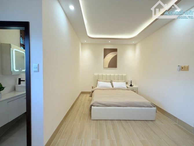 Siêu phẩm xem là thích Ngay - Xe hơi ngủ trong nhà - Phạm Văn Chiêu.P14.GV - 4Tỷ690 còn TL - 11