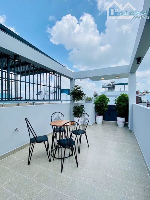 CHÚ HAI CẦN TIỀN CHỮA BỆNH BÁN GẤP NHÀ NGUYỄN THỊ MINH KHAI, QUẬN 1. GIÁ 5TỶ500/59M2- SHR. - 11
