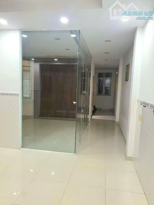 NHÀ PHỐ 3 TẦNG ĐẸP TẠI ĐƯỜNG PHAN BỘI CHÂU – DĨ AN 104M2 CHỈ NHỈNH 5 TỶ - 1