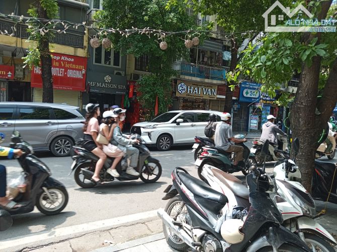 Bán nhà Mặt Phố Hàng Bông, DT 384m2, Mặt tiền 13.5m, Giá 196 Tỷ - 1