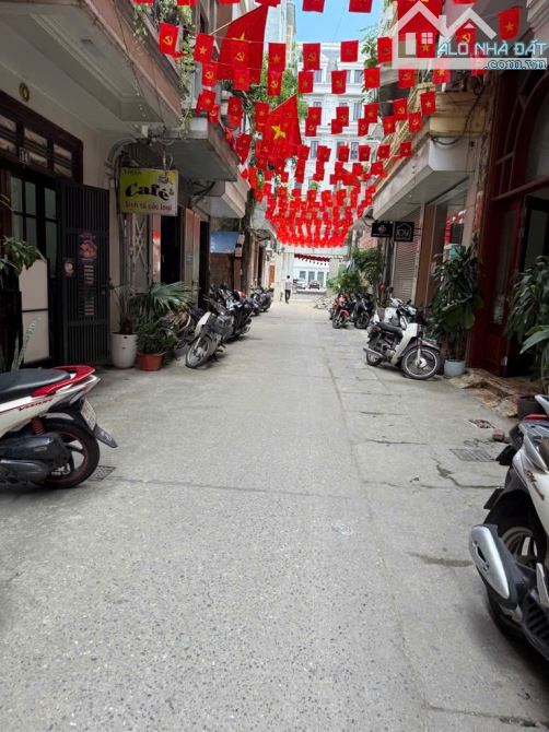 BÁN NHÀ PHỐ LÝ NAM ĐẾ - KHU QUÂN ĐỘI - 51M2 X 5 TẦNG - 3 BƯỚC RA PHỐ - SỔ VUÔNG PHÂN LÔ - 1