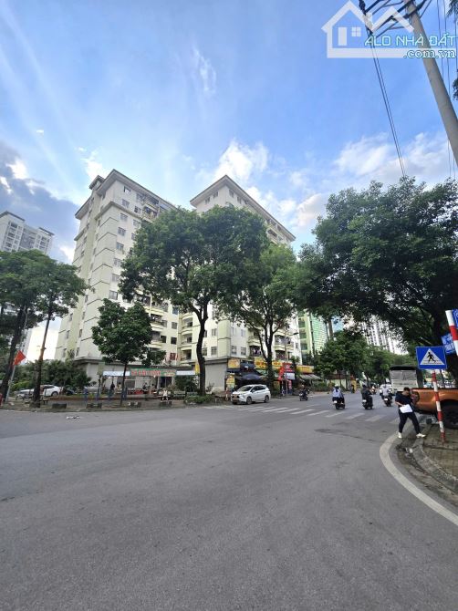 BIỆT THỰ LÔ GÓC HOÀNG LIỆT 230M - MẶT TIỀN 25M - VIEW VƯỜN HOA - 1