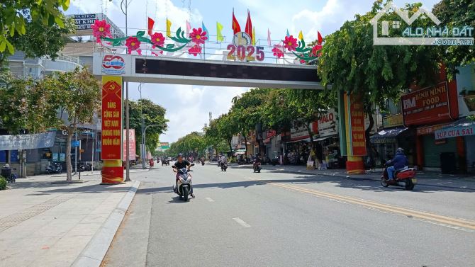 Bán tòa nhà 1 hầm 6 lầu gần Trường Ngô Quyền, mặt tiền 30 tháng 4 Biên Hòa, giá 20 tỷ. - 1