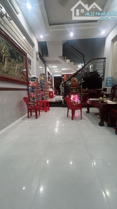 Bán nhà HXH Tân Hương q.Tân Phú 80m², 3TẦNG - GẦN CHỢ - 9.69 Tỷ TL - 1