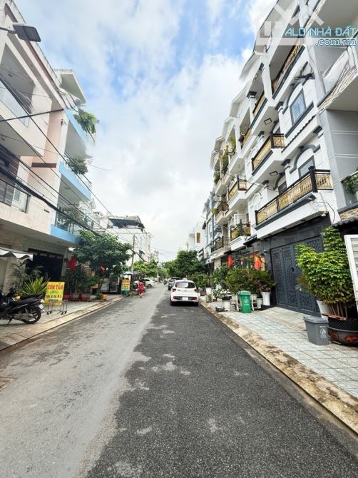 Nhà 4 tầng trục Huỳnh Tấn Phát, 61.7m² – 7.2 tỷ, đường 12m - 1