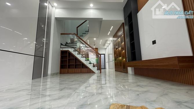 BÁN NHÀ MỚI 4PN, NỘI THẤT GỖ HƯƠNG,ĐƯỜNG 160, TĂNG NHƠN PHÚ A, GIÁ CHỈ 8.2 TỶ,XE TẢI TỚI T - 1