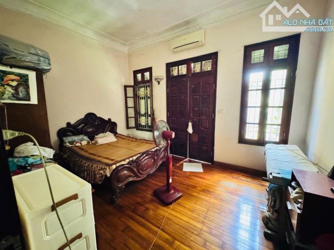 Lạc Long Quân – đất 165m², lô góc, ô tô vào nhà – apartment cao cấp - 1