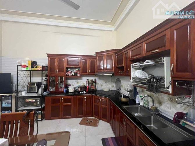 Bán nhà 3 tầng 80m2 full nội thất chỉ việc xách valy về ở, phúc khánh- Vũ Phúc tp TháiBình - 1