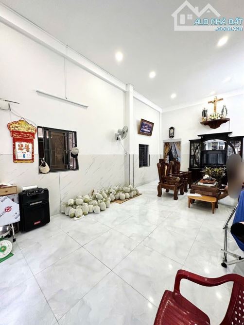 LÊ VĂN SỸ, Q3 82M2 (5.5x15) HẺM 6M - 3 TẦNG 4PN - CHỈ 10.9 T.ỶTL - 1