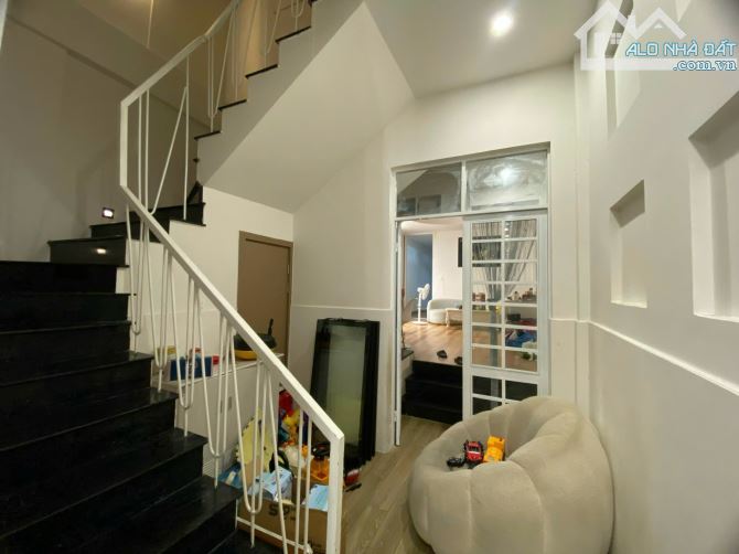 Nhà 02 Tầng Măt tiền Trần Quang Khải, Trung Tâm Ngã 6, Huế - 1