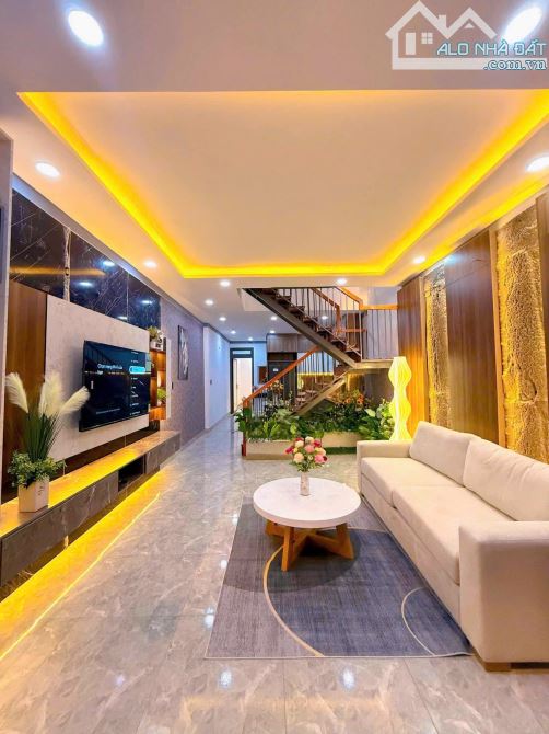 Xô Viết Nghệ Tỉnh  -  Thiết kế hiện đại - Đường 2 oto né nhau - 1