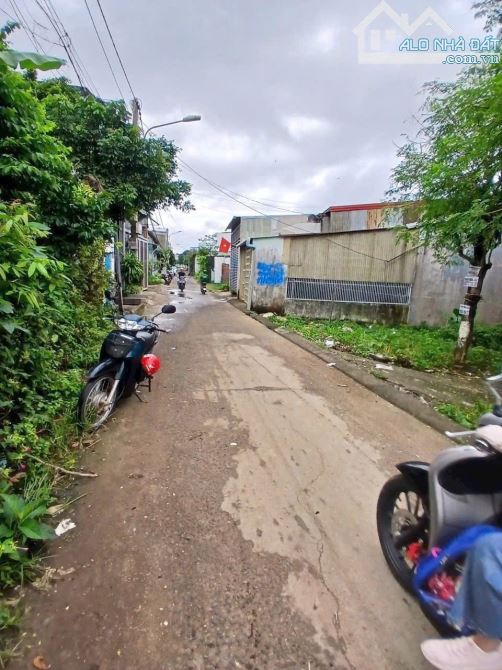 Bán Đất Đường Lê Minh Xuân Gần Coopmax - 1