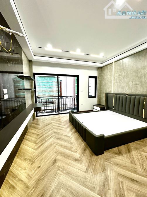 BÁN NHÀ THẠCH BÀN 48M2, 7 TẦNG THANG MÁY, GẦN Ô TÔ, 8.9 TỶ - 1