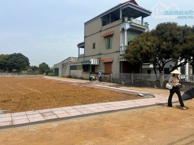 LÔ GÓC, TRỤC CHÍNH 290,5M2, GIÁ F0 CHÍNH CHỦ - 1