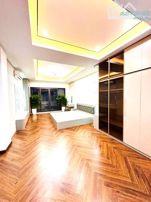 BÁN NHÀ THẠCH BÀN 42M2, 6 TẦNG THANG MÁY, GẦN Ô TÔ, 8.5 TỶ - 1