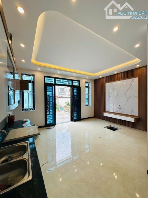 Hiếm. Nhà mới tinh Mậu Lương,Hà Đông, 5 tầng thang máy, view hồ, 40m full nt sang trọng. - 1