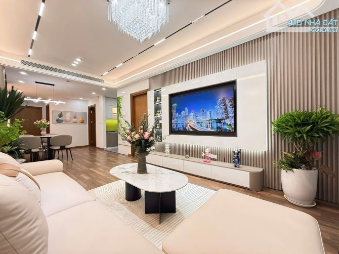 CHUNG CƯ NGUYỄN TRÃI CĂN GÓC 210M 4 NGỦ NHỈNH 10TỶ - 1