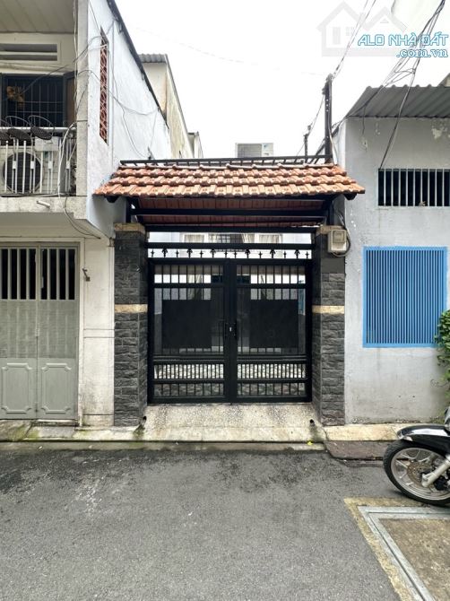 HẺM NHỰA MỘT TRỤC XE HƠI TỚI NHÀ - TRUNG TÂM NGÃ TƯ PHÚ NHUẬN - 47M2 SỔ A4 - KO QUY HOẠCH - 1