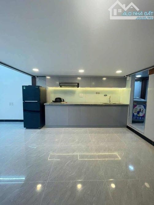 Bán Chung Cư lầu 1 đường Nguyễn Trãi,P.11,Q.5,dt: 80m2 - 2 Tỷ 65. - 1