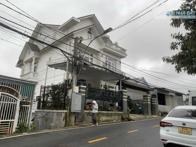 Bán Biệt Thự 2 Mặt Tiền Đường Kim Đồng – Phường 6, Tp. Đà Lạt – Vị Trí Đắc Địa - 1