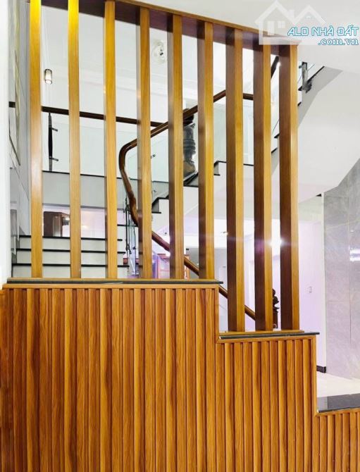 Bán nhà gần mặt tiền Hùng Vương Quận 10 - 91m2 – 5 tầng - HXH – thu nhập 30tr/tháng. 16 tỷ - 1