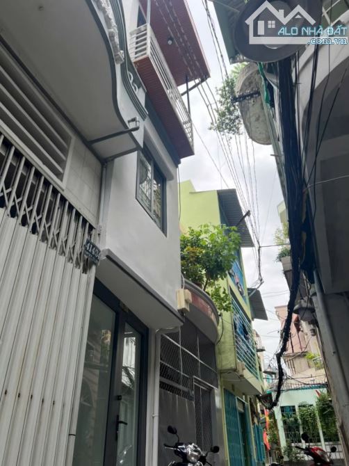 Bán nhà hẻm 3m Cách Mạng Tháng 8, Quận 3, 2 lầu, 1.99 tỷ - 1