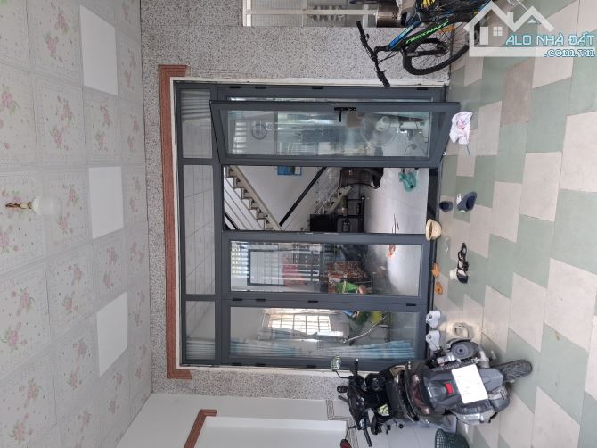 Bán nhà 1 lầu 1 trệt phường An Bình, nhà sạch rộng thoáng mát - 1