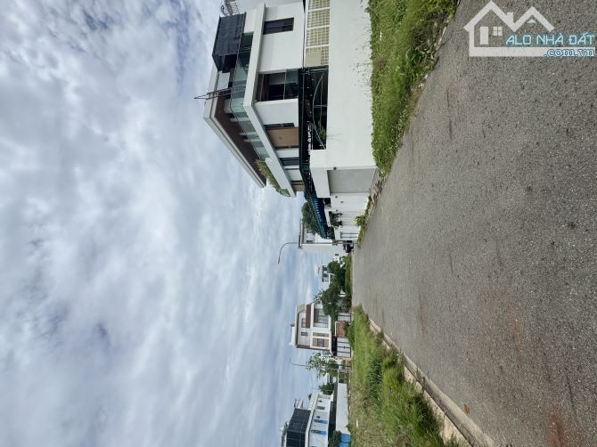 BÁN LÔ ĐẤT XÂY BIỆT THỰ GÓI 2 MỸ GIA NHA TRANG LK32 - 1