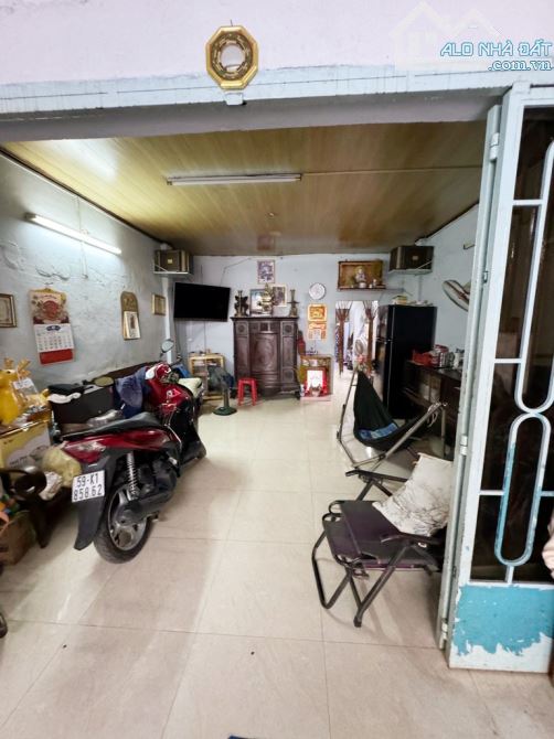 BÁN NHÀ QUẬN 6 GẦN MT TÂN HÒA ĐÔNG 165M2 NGANG 5.3 HXH TIỆN XÂY MỚI GIÁ 10.X TỶ - 1