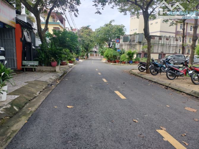 Bán Đất Mặt Tiền đường số khu Trung sơn DT:10x20 - giá : 26 tỷ TL cạnh quận 7 - 1