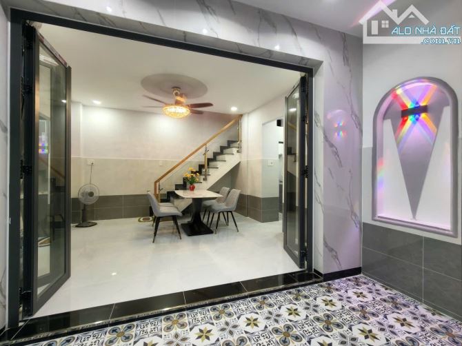 🌹NHÀ ĐẸP ĐƯỜNG HOÀI THANH P14 Q8, SÁT CHỢ BÌNH ĐÔNG - SỔ HỒNG RIÊNG CC - GIÁ 4TỶ380 (TL) - 1