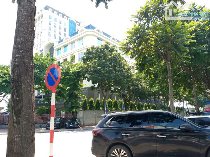 Bán Đất Ái Mộ Bồ Đề/ 45 tỷ/ 139 m2/8 M tiền/ Ô TÔ CHÁNH - 1