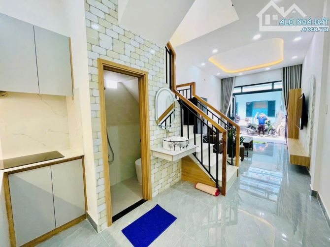HÀNG HIẾM, ngay Lê Văn Sỹ, Quận 3 [50m2] nhỉnh 4.39 tỷ, Sổ Hồng chính chủ, LH ngay - 1