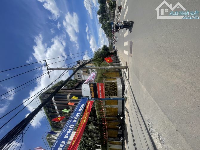 Nhà mặt tiền Nguyễn Văn Khối, Gò Vấp, ngang 6m, 4 tầng, gần công viên Làng Hoa, 2x tỷ - 1