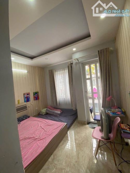 Bán căn nhà 463B Cách Mạng Tháng Tám, Quận 10, Mua ở rất sướng, an ninh tuyệt đối. - 1