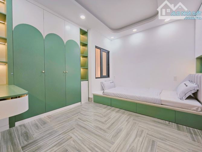 NHÀ ĐẸP LUNG LINH GẦN EMART, Huỳnh Văn Nghệ - Gò Vấp - 4 tầng - 4PN,4WC - DT 61m2 - 1