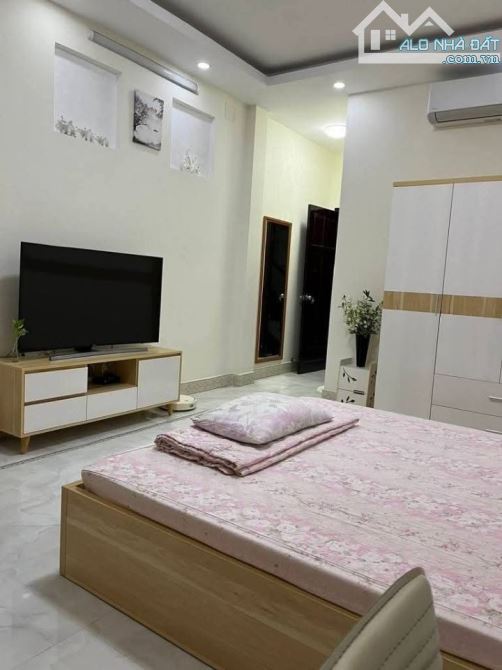 Căn nhà đường Nguyễn Cảnh Chân, Quận 1,diện tích 37m2, nhà 2 tầng - Bán giá tốt. - 1