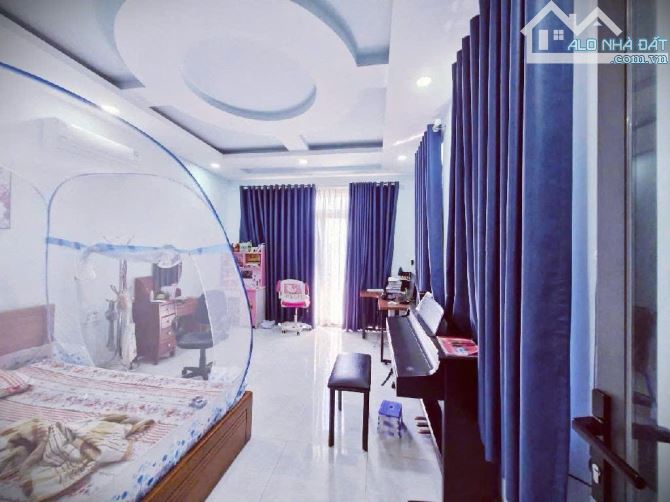 “GẤP BÁN, GIẢM 200 TRIỆU-NHỈNH 7 TỶ, NHÀ 3 TẦNG MỚI ĐẸP LINH ĐÔNG-81M2(6❌14M)-4PN, 5WC, - 1