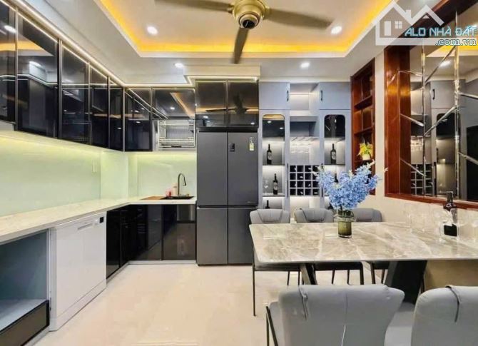 MUA BÁN NHANH NHÀ ĐẸP LÝ VĂN PHỨC, QUẬN 1.5TỶ410/ 63M2(4,5x14M) - 1