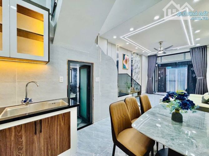 Bán nhà Lãnh Binh Thăng, Quận 11, 56m2 nhỉnh 3 tỷ 150 triệu, sổ hồng riêng - 1