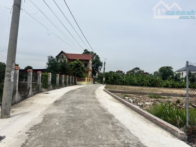 🍀LƯƠNG TÀI - BẮC NINH- PHÂN KHÚC HỮU HẠN -Ô TÔ TRÁNH-KINH DOANH- DT: 1.027 MÉT -GIÁ 13TỶ - 1