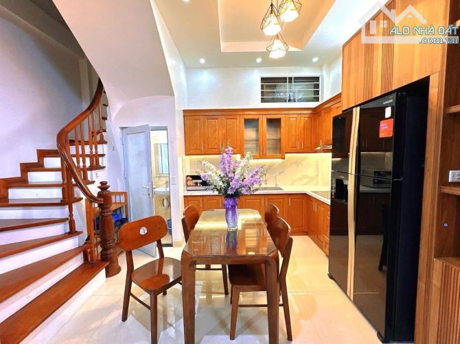 NHÀ DƯƠNG QUẢNG HÀM- CẦU GIẤY-40M2-2 THOÁNG-NGÕ THÔNG-CÁCH Ô TÔ 20M-SỔ HOA HẬU. - 1