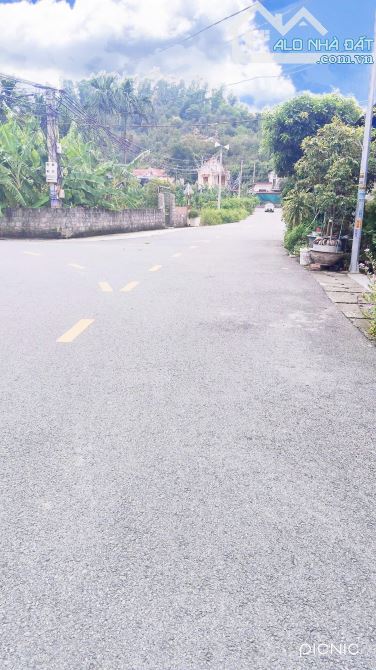 Bán đất tặng nhà 2 tầng mặt đường thôn xã Minh Tân Cũ - 1
