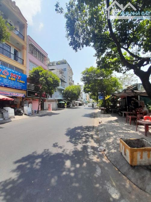 ĐẶC BIỆT ! NHÀ BÁN MT LÊ TUẤN MẬU Q6 (4X16) ĐỐI DIỆN CÔNG VIÊN. CHỈ 11,5 TỶ - 1